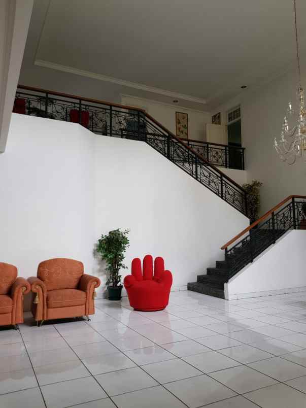 dijual rumah kec lembang