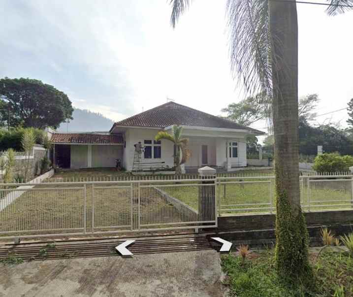 dijual rumah kec lembang