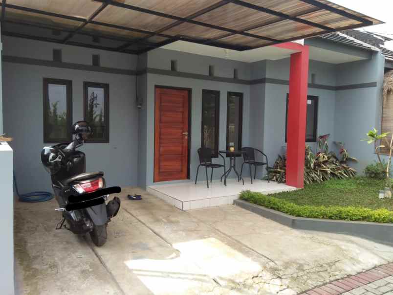 dijual rumah kec parongpong