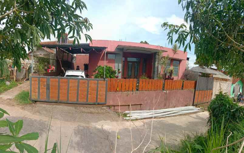 dijual rumah kec parongpong