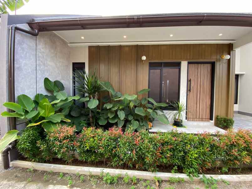 dijual rumah kedulan tirtomartani