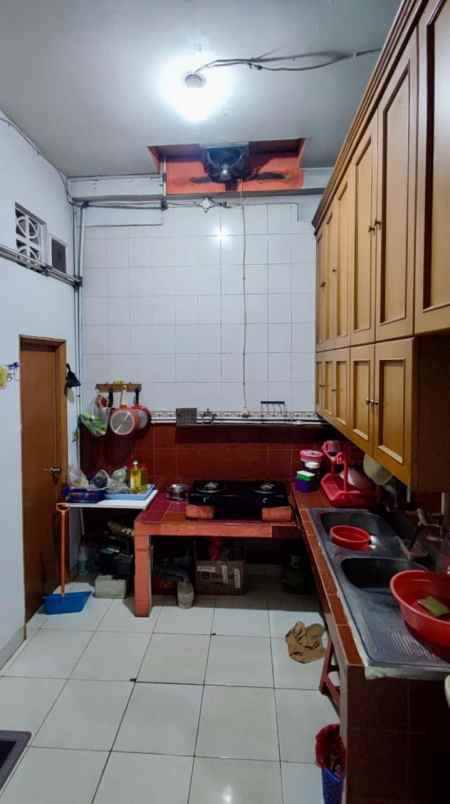 dijual rumah kelapa molek