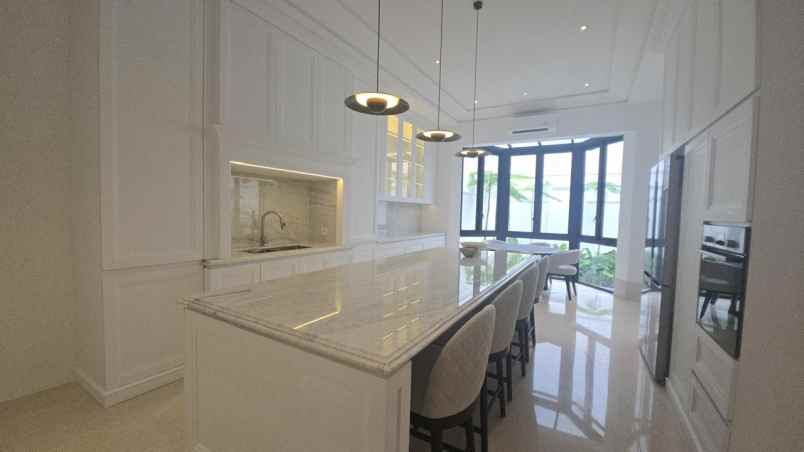 dijual rumah kemang dalam