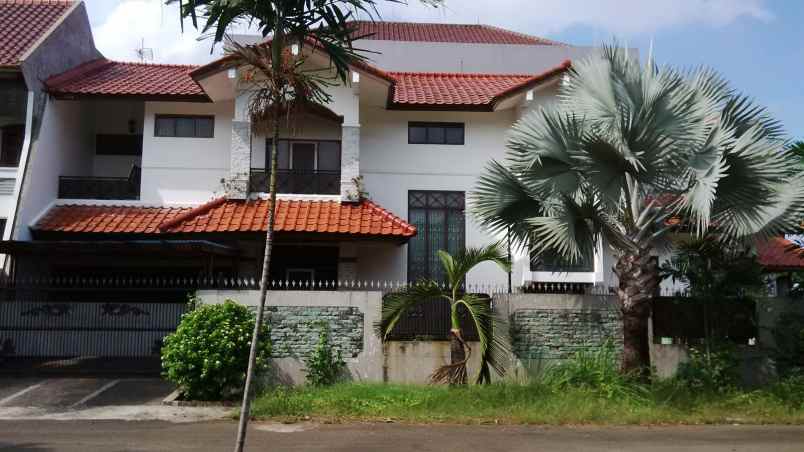 dijual rumah kembangan utara
