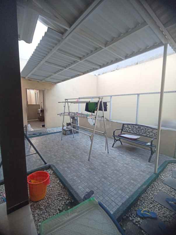 dijual rumah klampis