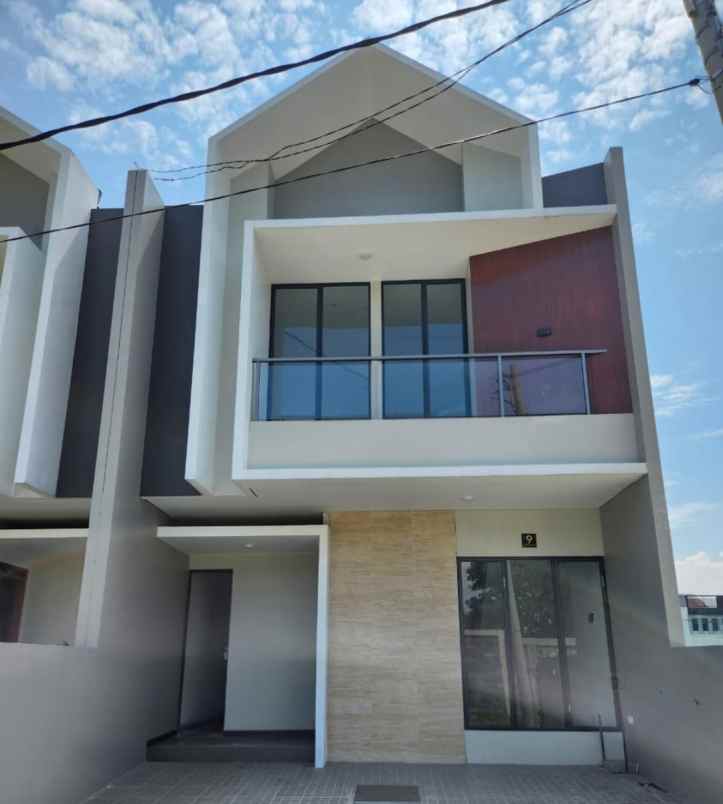 dijual rumah komlek batununggal indah