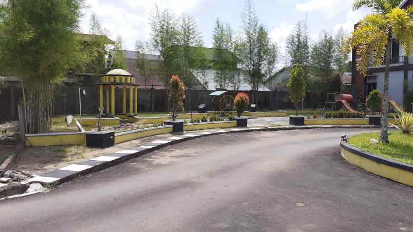 dijual rumah komp royal mansion tanjung raya 2