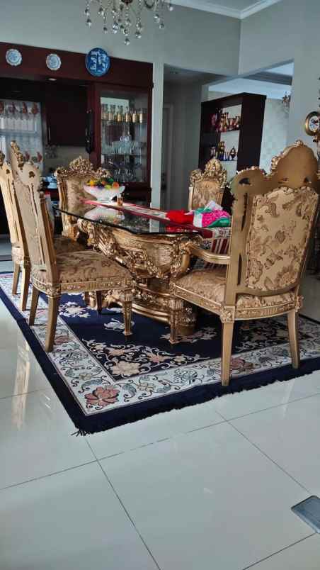 dijual rumah komplek graha puspa