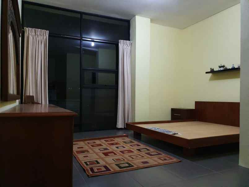 dijual rumah komplek griya bukit mas