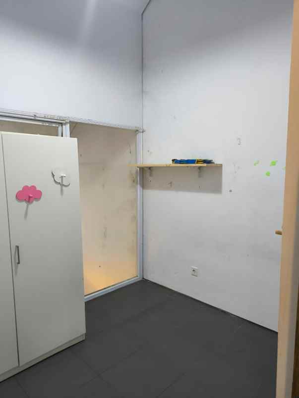 dijual rumah komplek griya cikutra