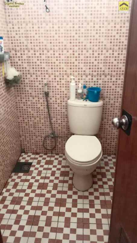 dijual rumah komplek pesona alam