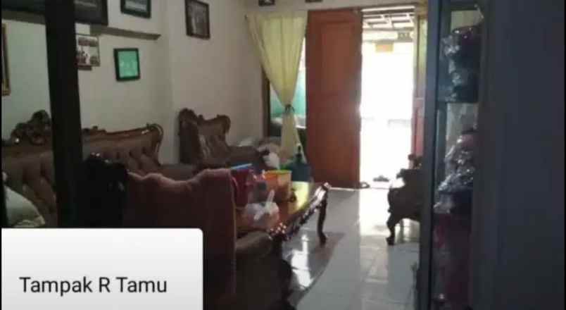 dijual rumah komplek pln cipinang