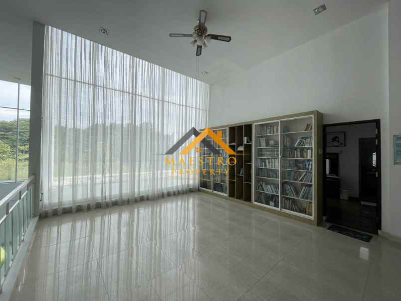 dijual rumah komplek royal sumatra