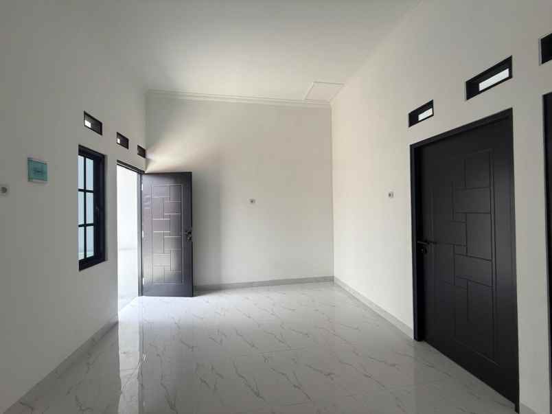 dijual rumah kompleks sbs harapan jaya