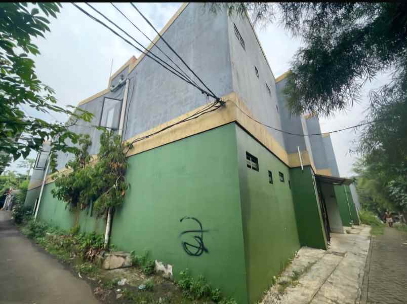 dijual rumah kost 53 kamar di belakang taman tekno bsd