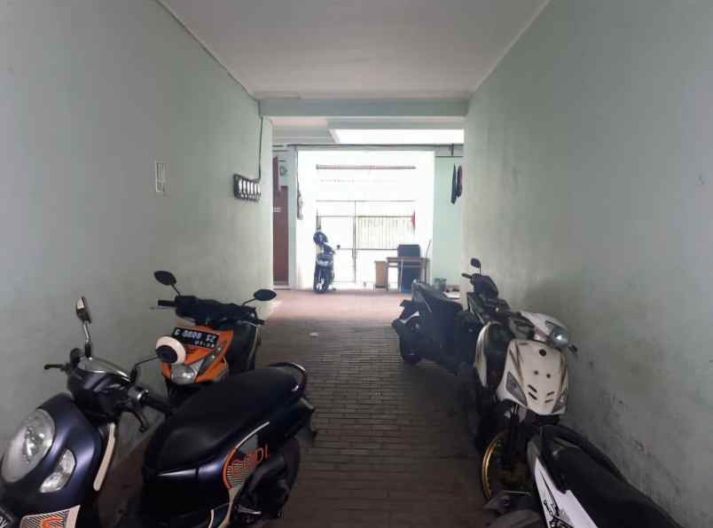 dijual rumah kost 53 kamar di belakang taman tekno bsd