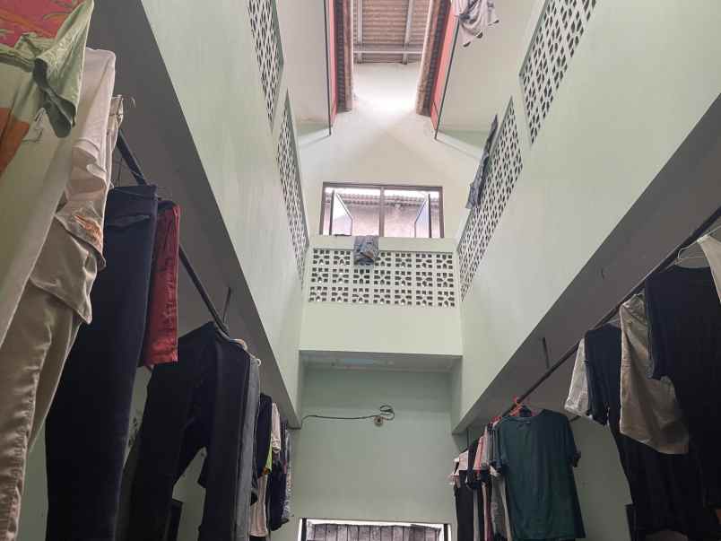 dijual rumah kost 53 kamar di belakang taman tekno bsd