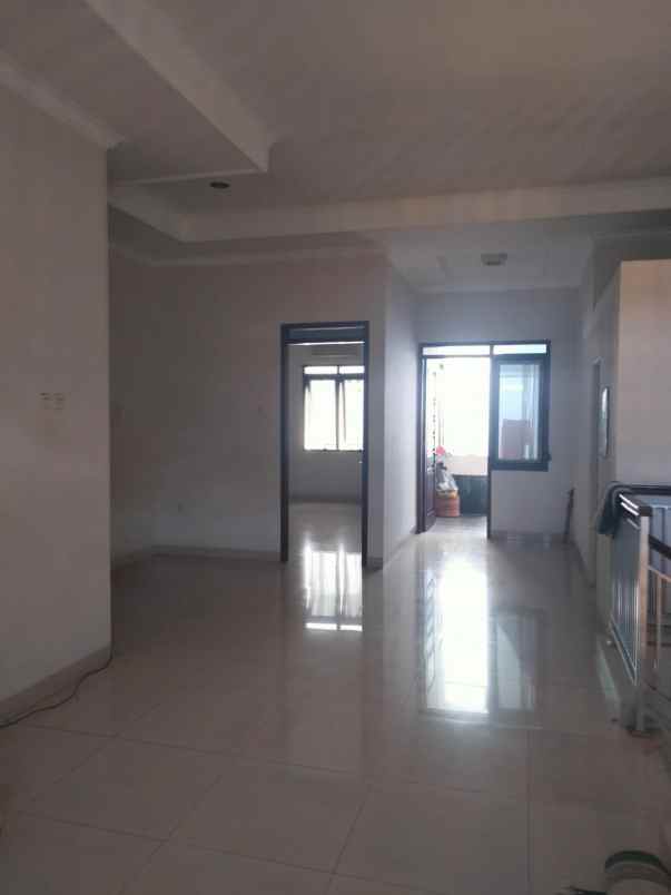 dijual rumah kota bandung turangga