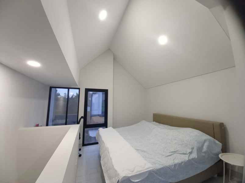 dijual rumah kota wisata cibubur