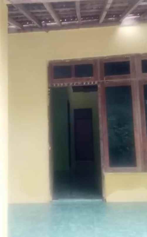 dijual rumah kujon