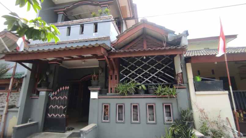 dijual rumah kunciran