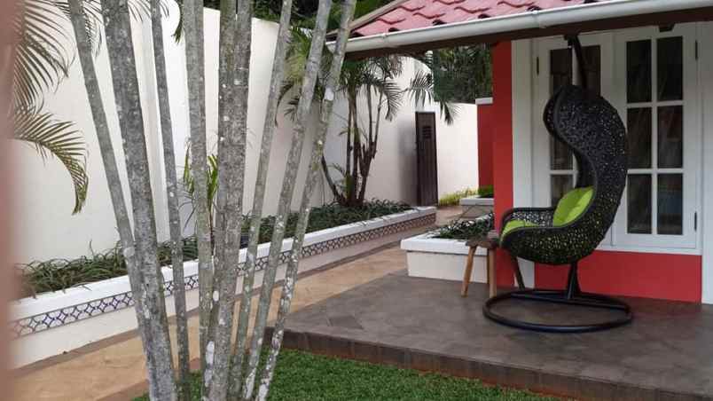 dijual rumah lebak bulus