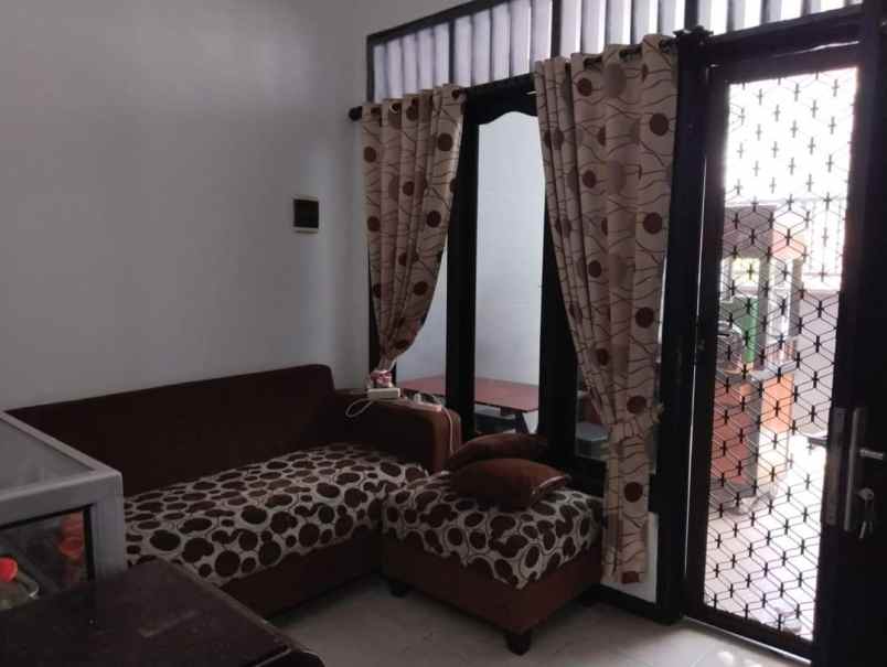 dijual rumah lebak timur