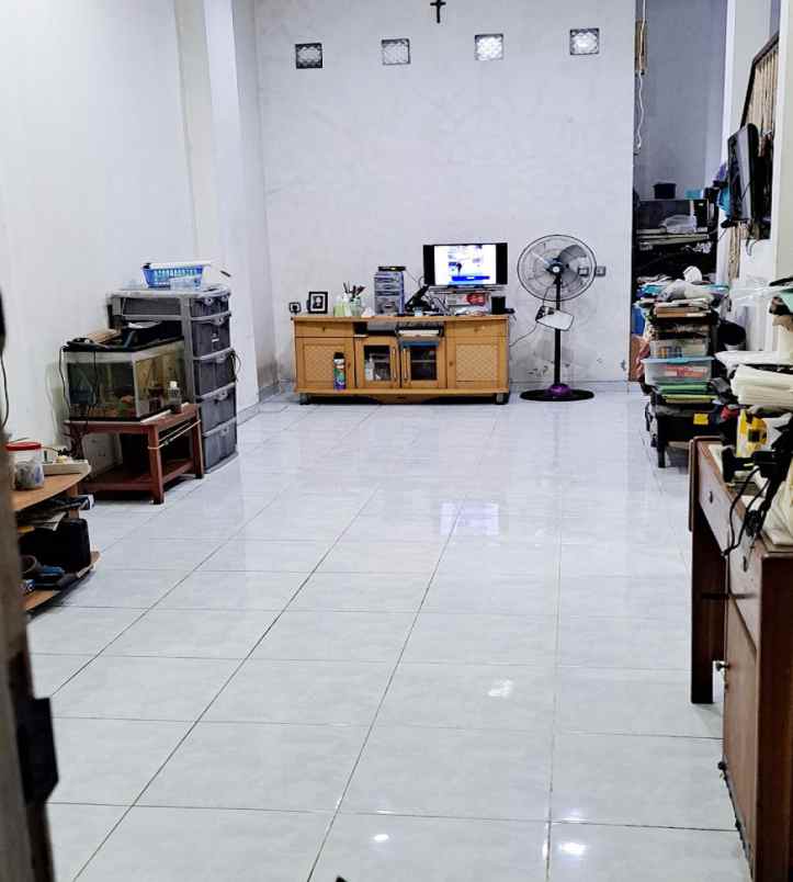 dijual rumah lippo village karawaci