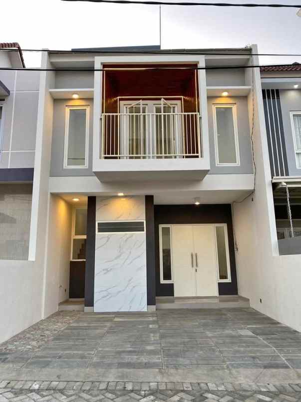 dijual rumah lokasi ikan tombro lowokwaru malang