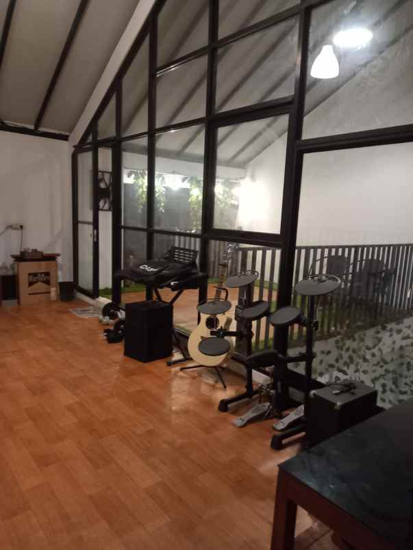 dijual rumah lokasi strategis di ujungberung bandung