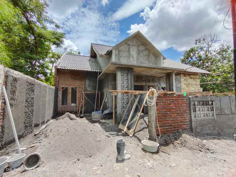 dijual rumah maguwoharjo