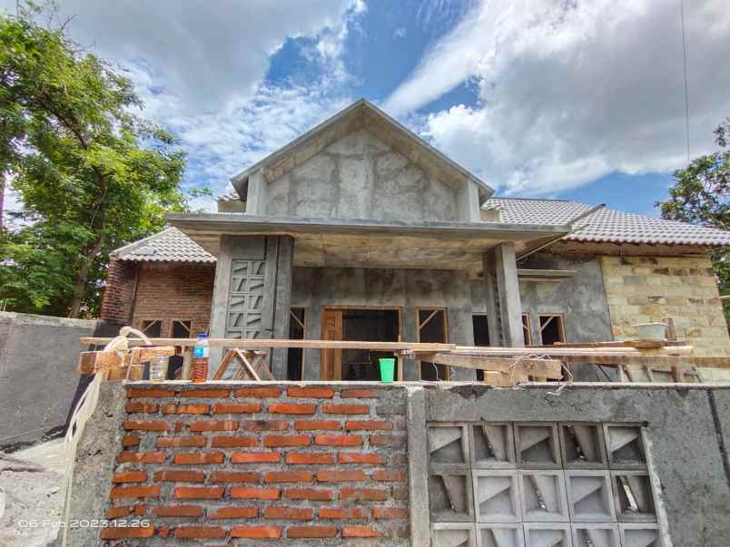 dijual rumah maguwoharjo