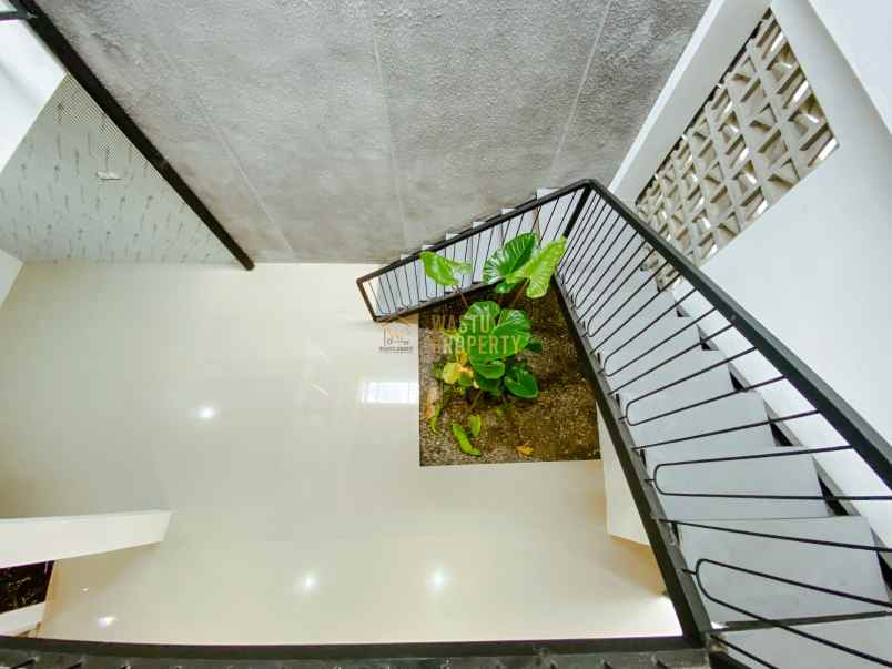 dijual rumah maguwoharjo depok sleman