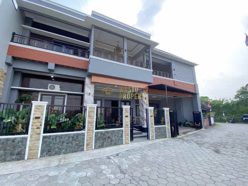 dijual rumah maguwoharjo depok sleman