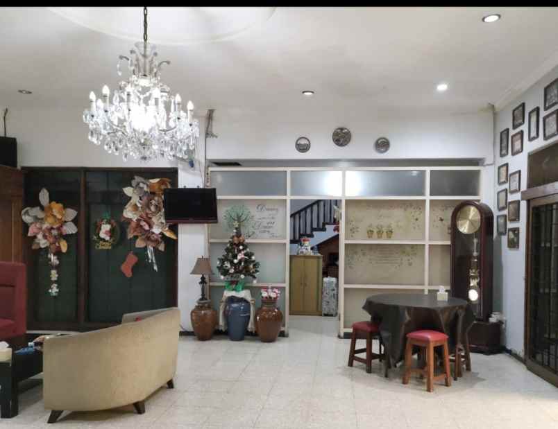 dijual rumah mainroad burangrang lodaya