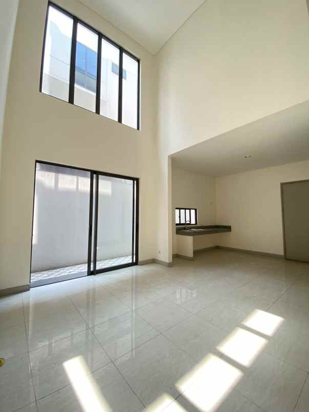dijual rumah maninjau asya jgc jakarta