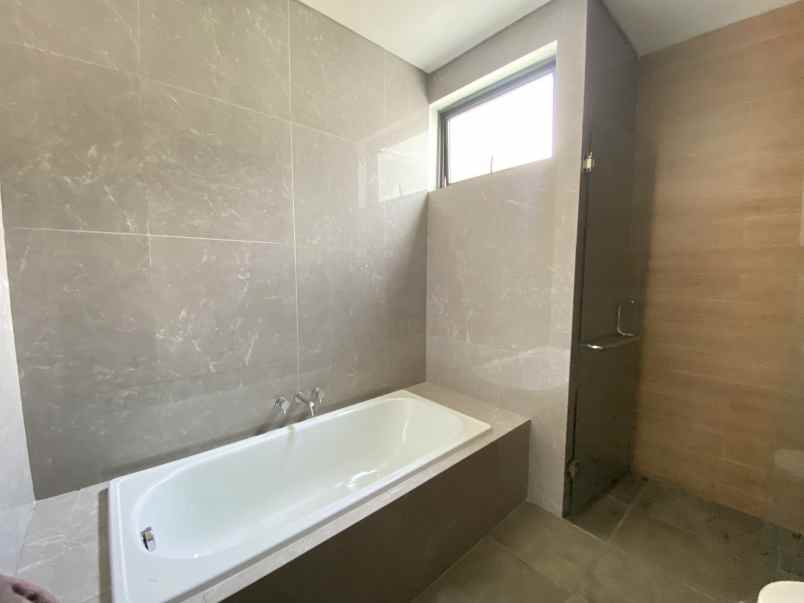 dijual rumah maninjau asya jgc jakarta