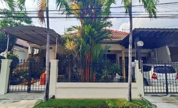 dijual rumah manyar indah