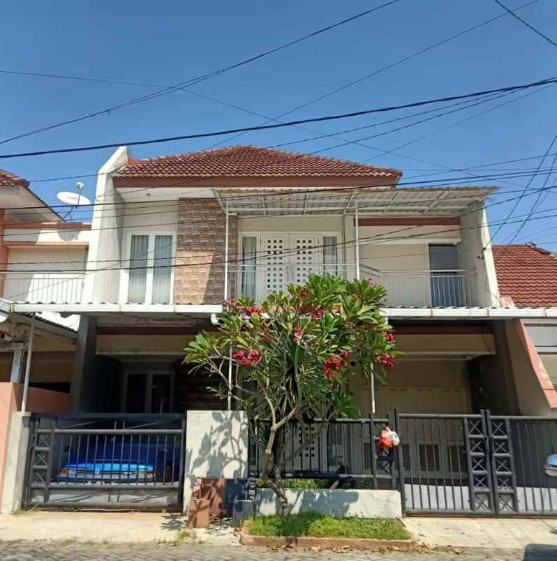 dijual rumah manyar jaya