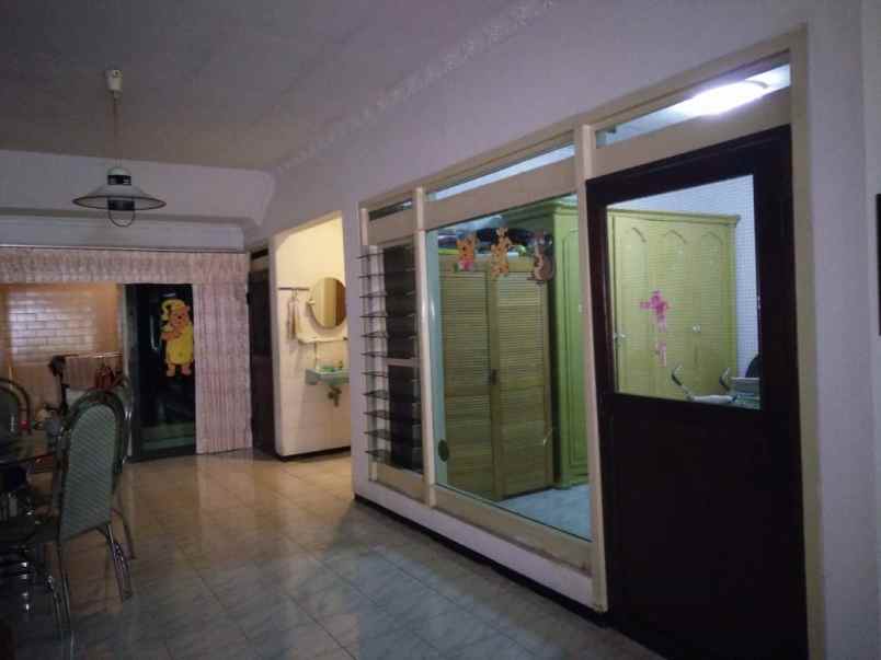 dijual rumah manyar tirtoyoso selatan