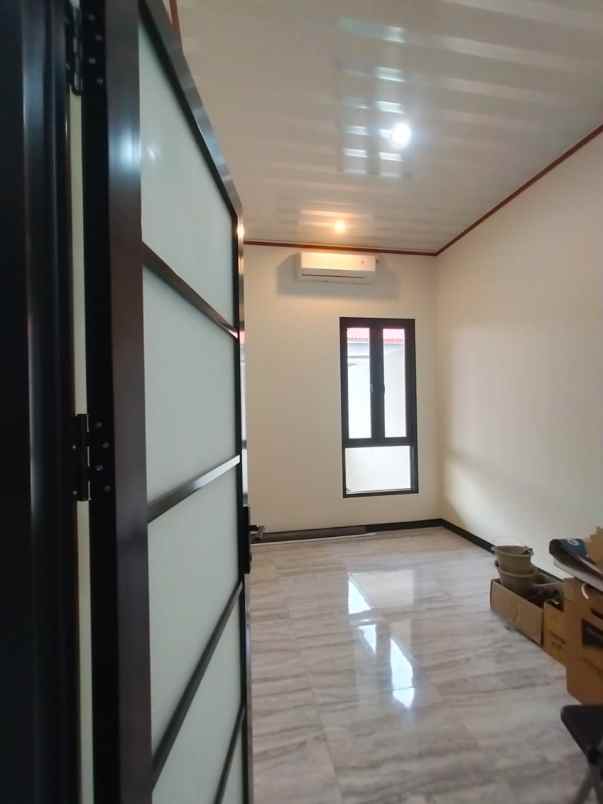 dijual rumah manyaran