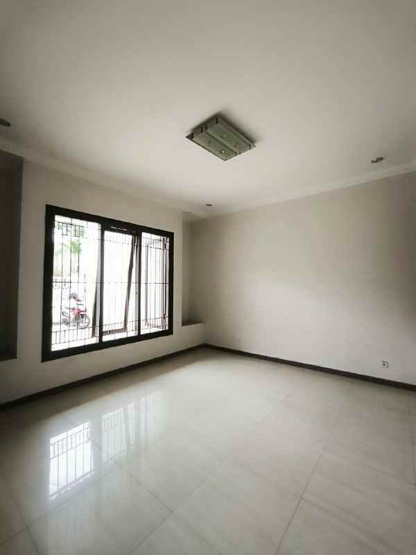 dijual rumah margorejo indah