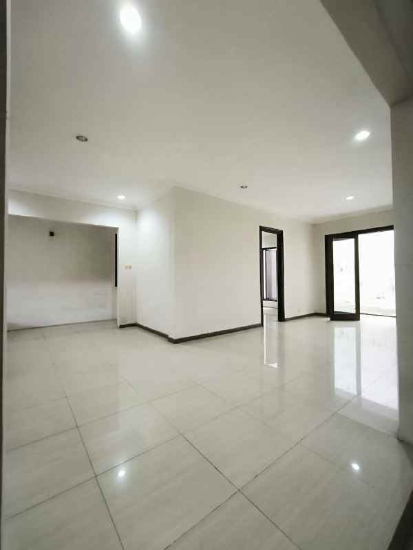 dijual rumah margorejo indah