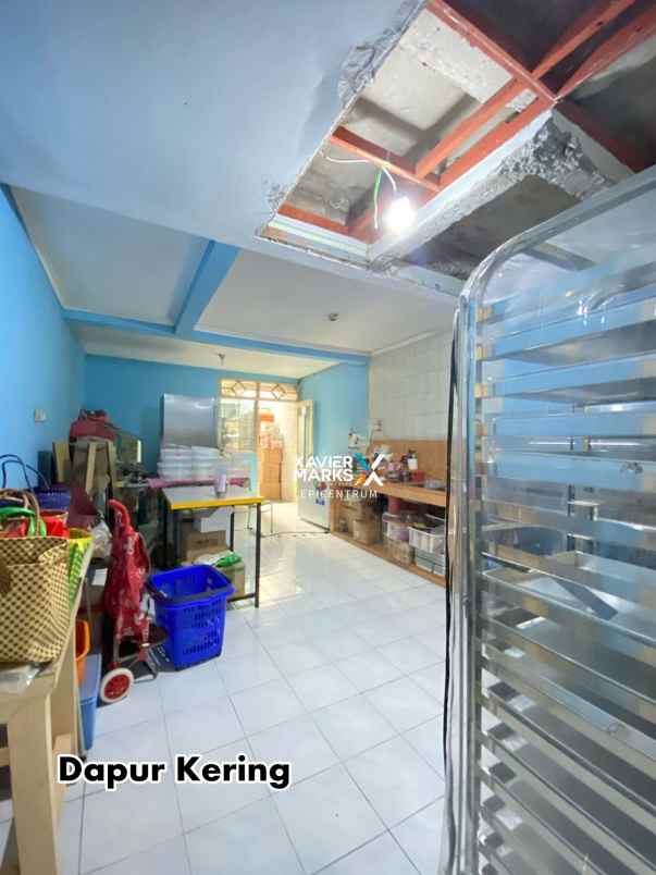 dijual rumah medokan ayu