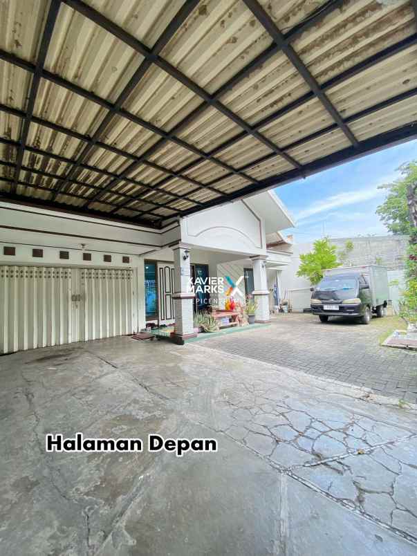 dijual rumah medokan ayu