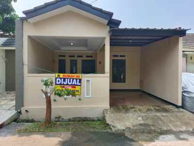 dijual rumah metland