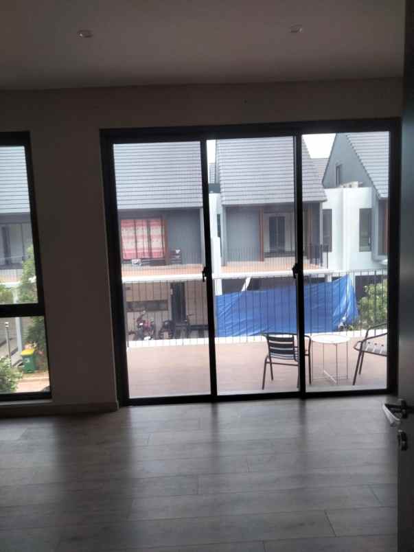 dijual rumah metland cakung