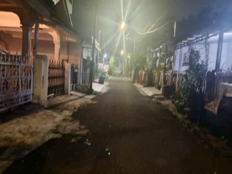 dijual rumah mewah 2 lantai penggilingan jakarta timur