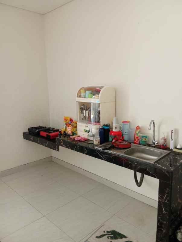 dijual rumah mewah grand pakuwon surabaya barat