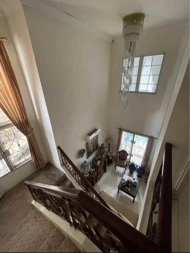 dijual rumah mewah private pool di kota wisata cibubur